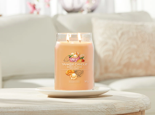 Yankee Candle Signature