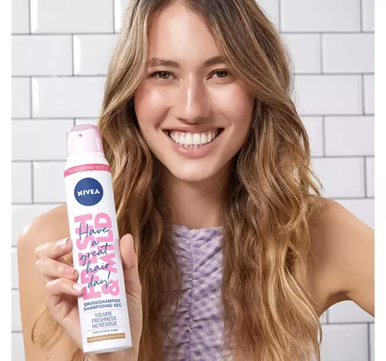 NIVEA FRESH REVIVE TROCKENSHAMPOO FÜR HELLBRAUNES HAAR 200ML