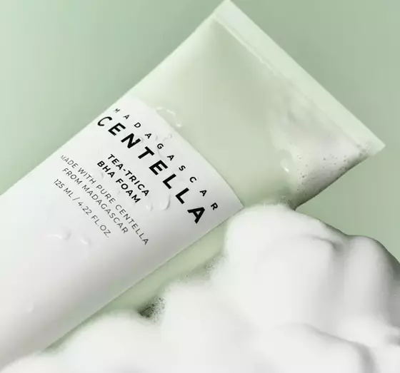 SKIN1004 TEA-TRICA BHA FOAM REINIGUNGSSCHAUM FÜR GESICHT 125ML