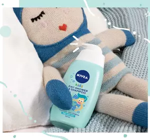 NIVEA KIDS 2 IN 1 SHOWER & SZAMPOO DUSCHGEL UND SHAMPOO MAGIC APPLE SCENT 500ML