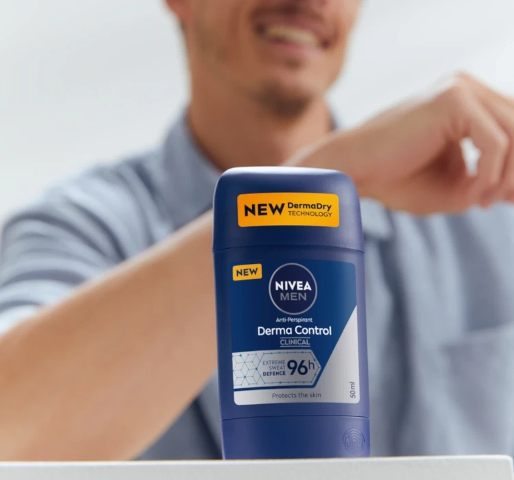 NIVEA MEN DERMA DRY CONTROL MAXIMUM ANTITRANSPIRANT IM STIFT FÜR MÄNNER 50ML