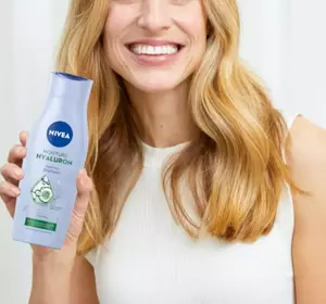 NIVEA MOISTURE HYALURON FEUCHTIGKEITSSHAMPOO MIT HYALURON 400ML