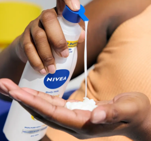 NIVEA Q10 Straffende Körperlotion mit Vitamin C 625ml