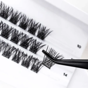 Lash Brow Press&Go selbstklebende Wimpern „Party Fever“