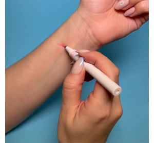 LOVELY OCEAN WAVES BUNTER EYELINER FÜR AUGENLIDER 1 ROSA