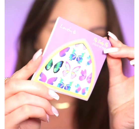 Kliknij na zdjęcie, aby je powiększyć LOVELY FLY BABY FLY ABWASCHBARE TATTOOS FÜR AUGEN MAKE UP