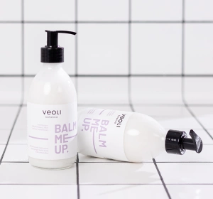 Veoli Botanica Balm Me Up Feuchtigkeitsspendend-regenerierender leichter Ceramid-Balsam für den Körper 290 ml