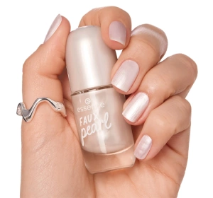 Essence Gel-Nagellack 71 Faux Pearl 8 ml