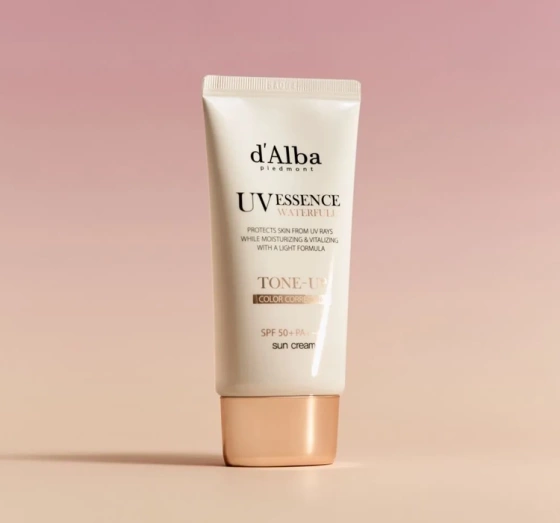 d'Alba Waterfull Tone-Up Pink Correcting Korrigierend-tonisierende Creme mit SPF50+ 50 ml