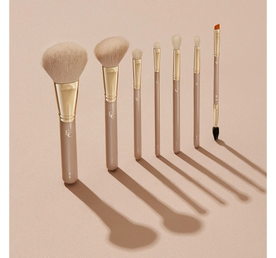 Eveline Cosmetics Pinsel zum Schminken der Augenbrauen und zum Auftragen von Eyeliner E05