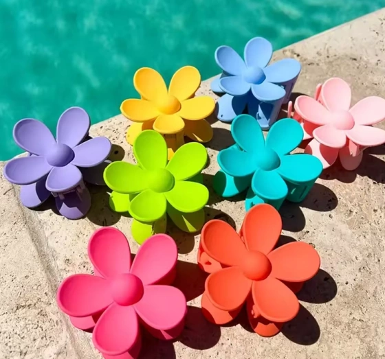 eCarla – dekorative Haarspange in Blumenform SP152CR Neonrosa