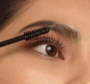 Essence Call Me Queen Dramatic False Lash Effect Wasserfeste Wimperntusche 11,5 ml