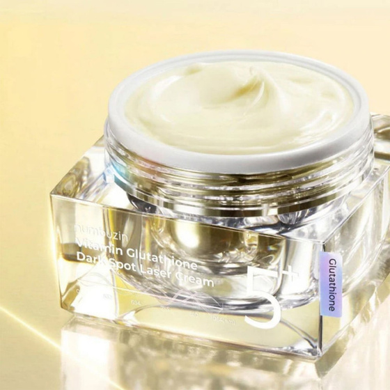 Kliknij na zdjęcie, aby je powiększyć Numbuzin No.5+ Vitamin Glutathione Dark Spot Laser Cream – Creme, die Pigmentflecken sichtbar aufhellt, 50 ml
