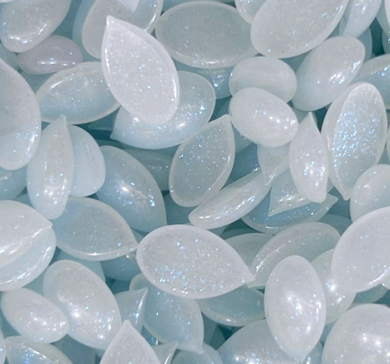 Kliknij na zdjęcie, aby je powiększyć ItalWax Hartwachs Granulat Snowy Day 500 g