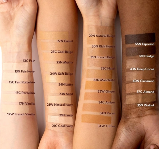 TIRTIR Mask Fit Red Cushion SPF 40 PA++ Langanhaltende Compact Foundation 15C Fair Porcelain 18g