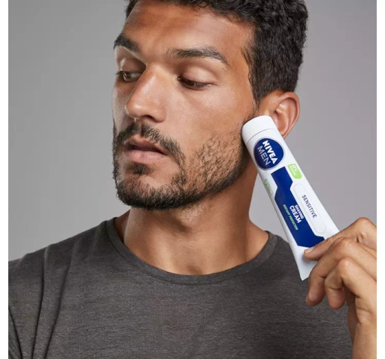 Kliknij na zdjęcie, aby je powiększyć NIVEA MEN Sensitive Rasiercreme 100 ml