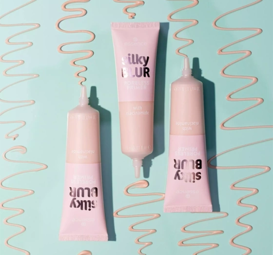 Essence Silky Blur Poreless Primer Glättende Make-up-Basis 30 ml