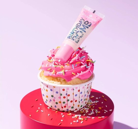 Essence Birthday Bomb Shiny Lipgloss 01 Cake My Day! 10 ml