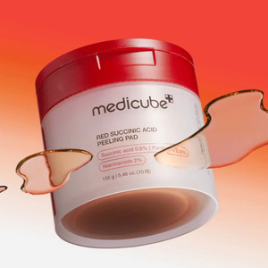 Medicube Red Succinic Acid Peeling Pad – Peeling-Pads für das Gesicht mit Bernsteinsäure, 70 Stück