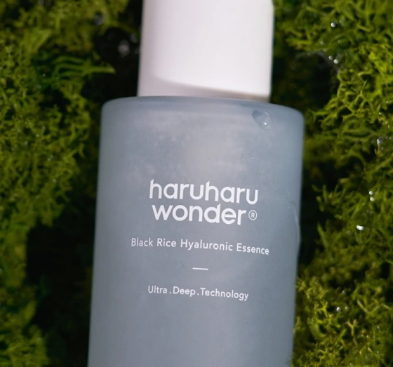 Haruharu Wonder Black Rice Hyaluronic Essence Feuchtigkeitsspendende Gesichts-Essenz 50 ml 