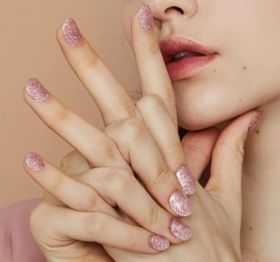 Kliknij na zdjęcie, aby je powiększyć OHORA HYBRIDLACK IM AUFKLEBER PIXIE DUST