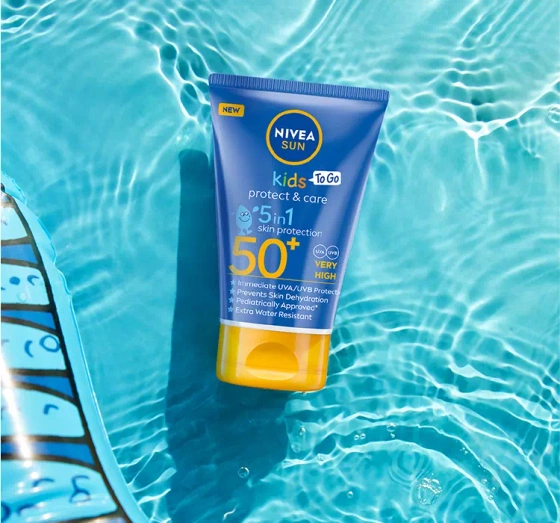 Kliknij na zdjęcie, aby je powiększyć NIVEA SUN KIDS PROTECT & CARE SCHÜTZENDE SONNENLOTION FÜR KINDER SPF 50+ 50ML