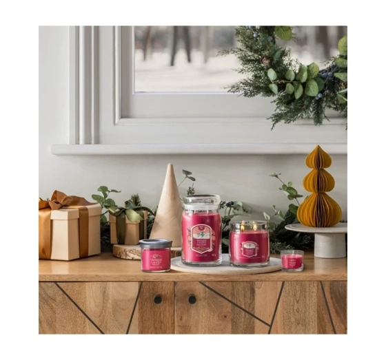 Kliknij na zdjęcie, aby je powiększyć Yankee Candle Signature Apres Ski Mini-Duftkerze Santa on Skis 37 g