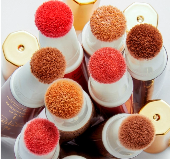 Kliknij na zdjęcie, aby je powiększyć Eveline Wonder Match Ultracremiges Rouge 02 14ml