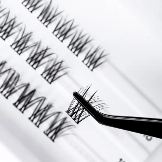 Lash Brow Press&Go selbstklebende Wimpern „Daily Natural“ 