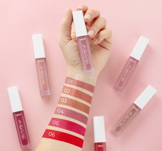 Kliknij na zdjęcie, aby je powiększyć Hean Veloure Matter Flüssiglippenstift 03 Carmel Nude 7ml