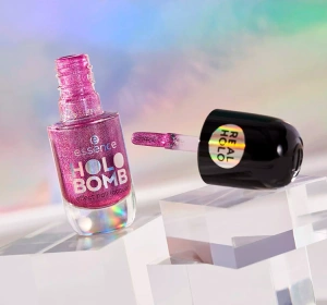 ESSENCE HOLO BOMB NAGELLACK 02 HOLO MOLY 8ML