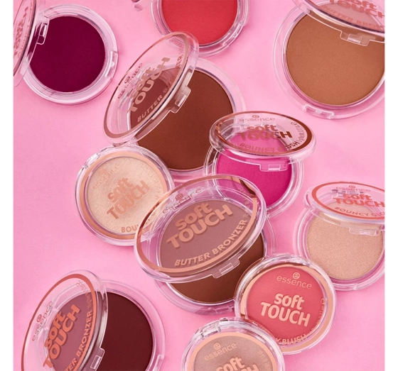 Essence Soft Touch Bouncy Glow Highlighter für Gesicht 10 Soft Glaze 4 g