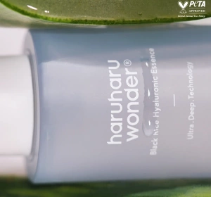 Haruharu Wonder Black Rice Hyaluronic Essence Feuchtigkeitsspendende Gesichts-Essenz 50 ml 