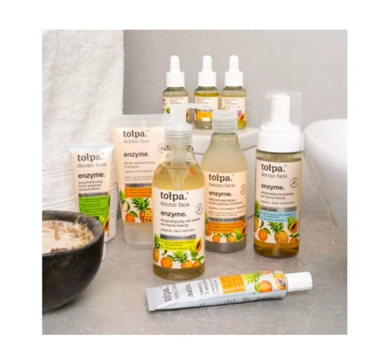 Kliknij na zdjęcie, aby je powiększyć TOŁPA 3 ENZYMY PEELING FÜR FÜSSE EXTRA GLÄTTUNG 60ML