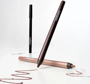  Everybody London Satin Kajal Satin-Augenstift Dark Chocolate 1 g