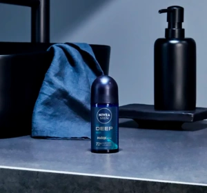 NIVEA MEN Deep Beat Antitranspirant Roll-on für Männer 50 ml