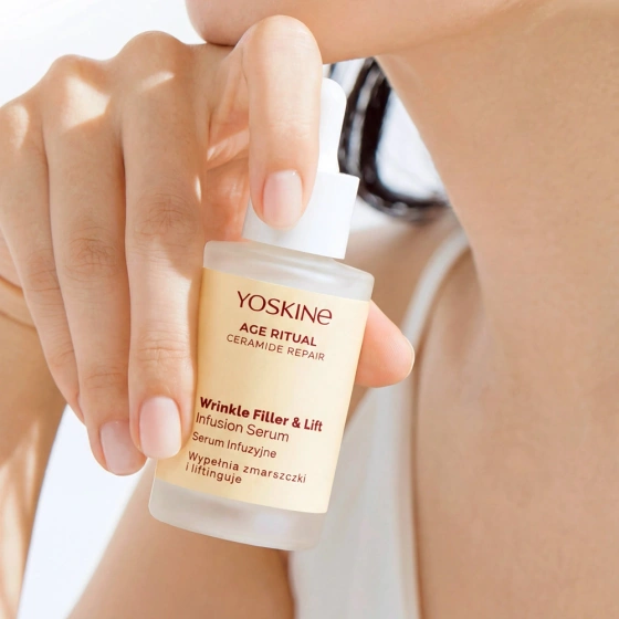 Kliknij na zdjęcie, aby je powiększyć Yoskine Age Ritual Ceramide Repair Wrinkle Filler & Lift Serum Infusion-Serum zur Faltenauffüllung 30 ml