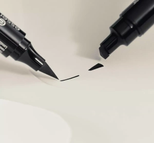 Essence Quick Wing! Stamp Präziser Eyeliner 01 Black 3,5 ml