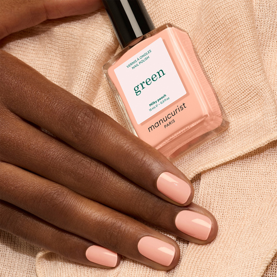 Manucurist Green – klassischer Nagellack „Milky Peach“, 15 ml