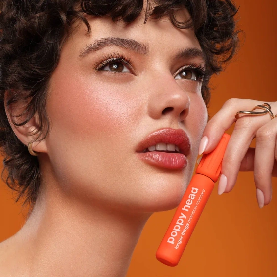 Poppy Head Longer Things Verlängernde Mascara 9 g