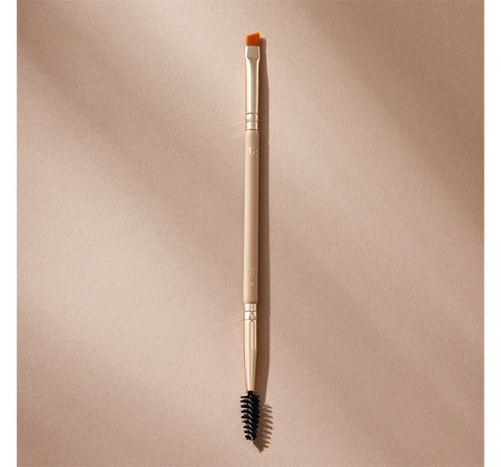 Eveline Cosmetics Pinsel zum Schminken der Augenbrauen und zum Auftragen von Eyeliner E05