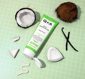 Q+A AHA Exfoliator glättendes Körperpeeling mit Säuren 50ml