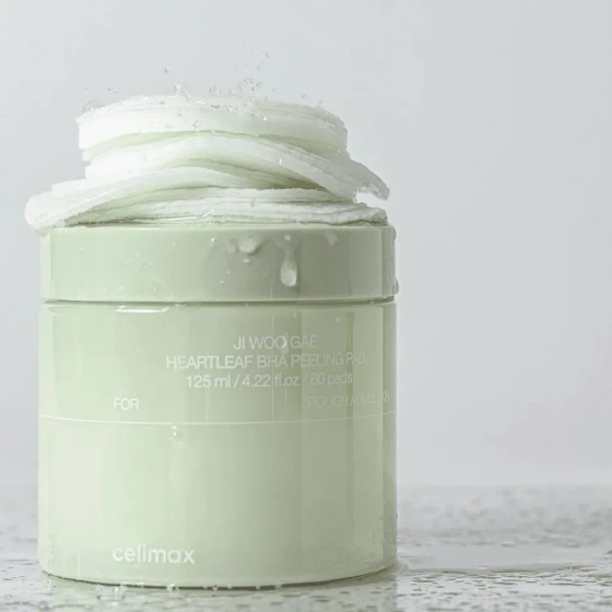 Kliknij na zdjęcie, aby je powiększyć Celimax Ji Woo Gae Heartleaf BHA Peeling Pad Peeling-Pads für das Gesicht 60 Stück