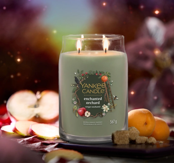 Kliknij na zdjęcie, aby je powiększyć Yankee Candle Signature Große Duftkerze Enchanted Orchard 567 g