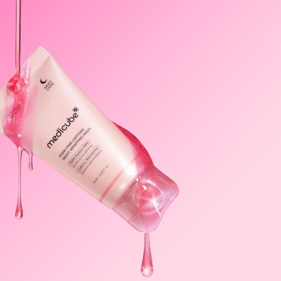 Kliknij na zdjęcie, aby je powiększyć Medicube PDRN Pink Caffeine Night Wrapping Mask – straffende Peel-off-Gesichtsmaske für die Nacht mit Koffein und PDRN, 75 ml