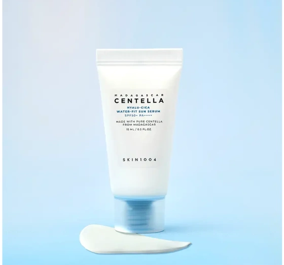 SKIN1004 Madagaskar Centella Hyalu-Cica Water-Fit Sun Serum SPF50+ Gesichtsschutzcreme 15ml