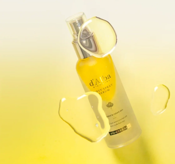 Kliknij na zdjęcie, aby je powiększyć d'Alba White Truffle First Spray Multifunktionales Gesichtsspray-Serum 100 ml