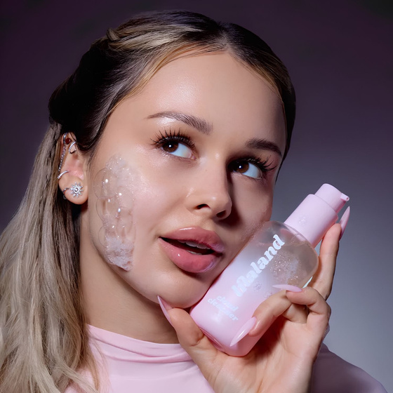 Kliknij na zdjęcie, aby je powiększyć Lilaland Cloud Cleanser – sanftes Gesichtsreinigungsgel 120 ml