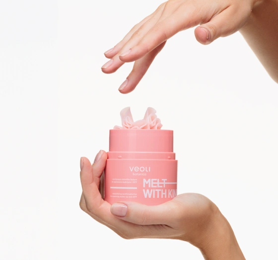 Kliknij na zdjęcie, aby je powiększyć Veoli Botanica Melt With Kindness Emulgierendes Make-up-Entfernungsbalsam für empfindliche und vaskuläre Haut 40 g