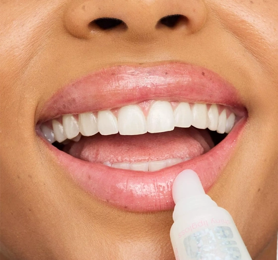 Essence Birthday Bomb Shiny Lipgloss 01 Cake My Day! 10 ml